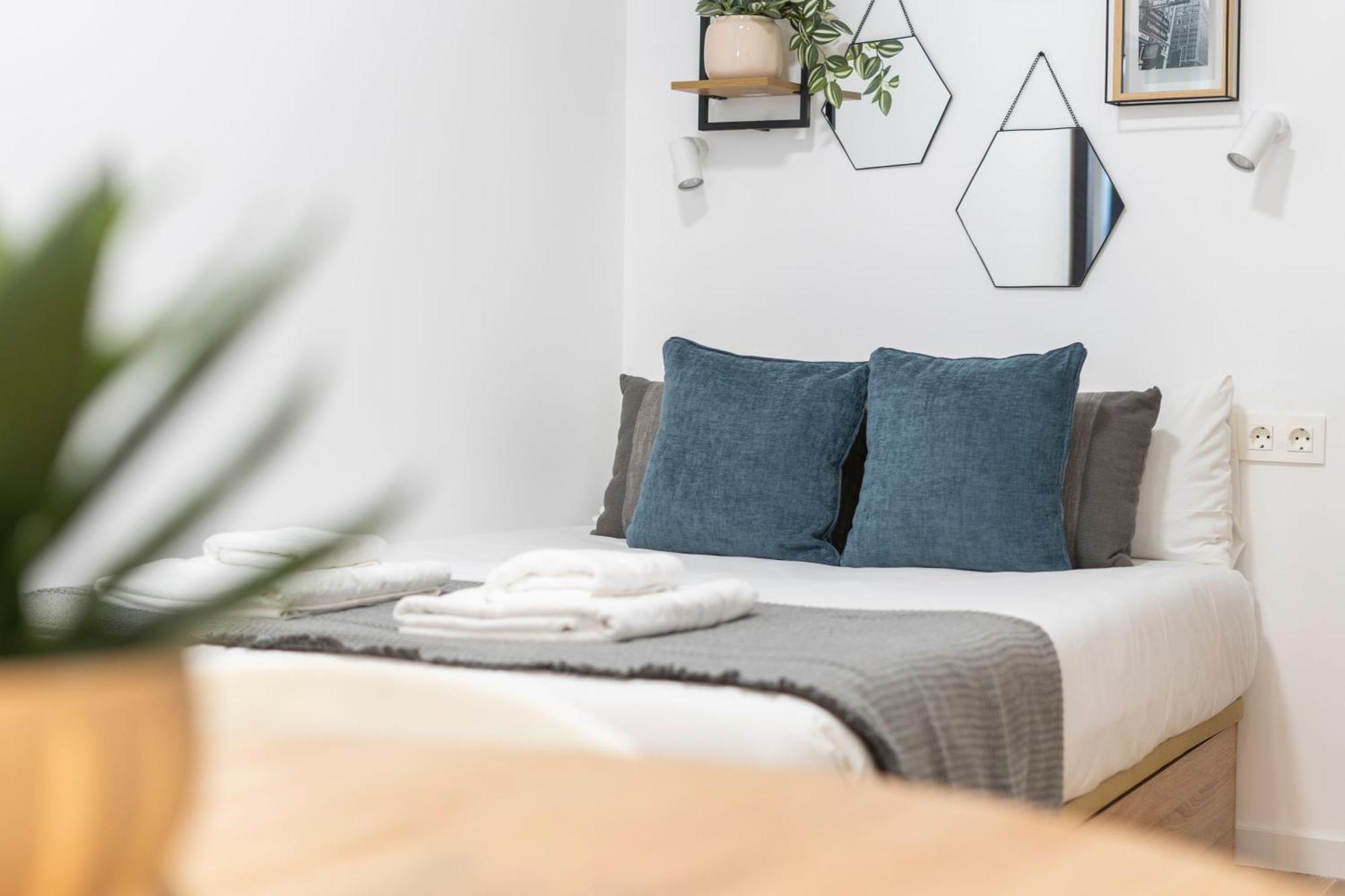 Vlc Host - Ausias March Apartment Валенсия Екстериор снимка