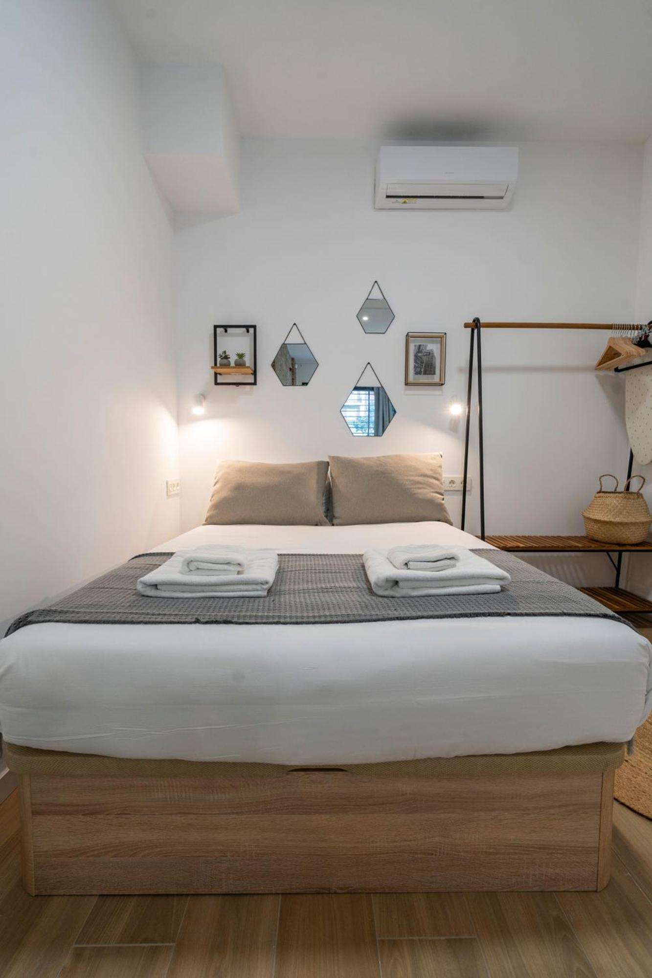 Vlc Host - Ausias March Apartment Валенсия Екстериор снимка