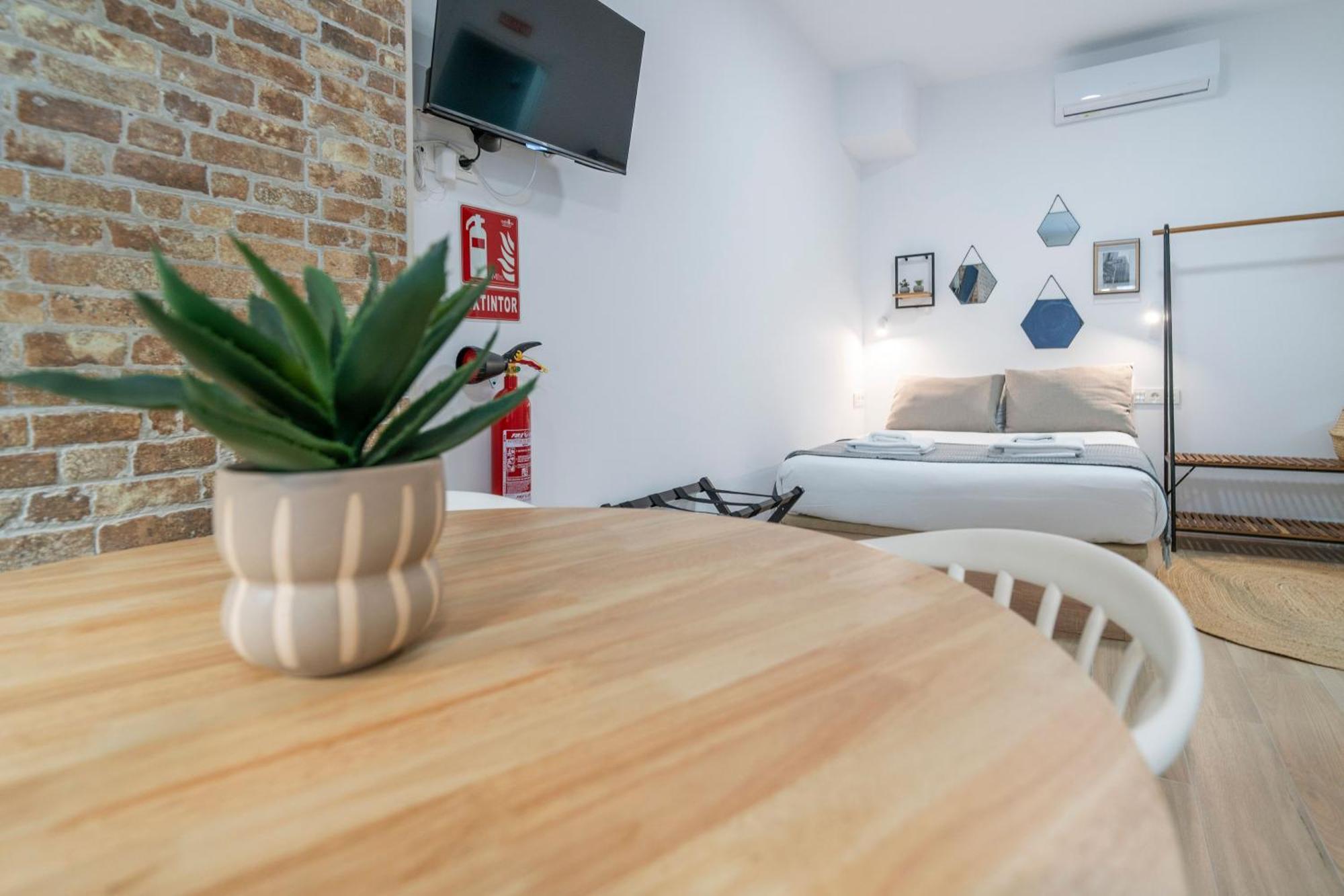 Vlc Host - Ausias March Apartment Валенсия Екстериор снимка