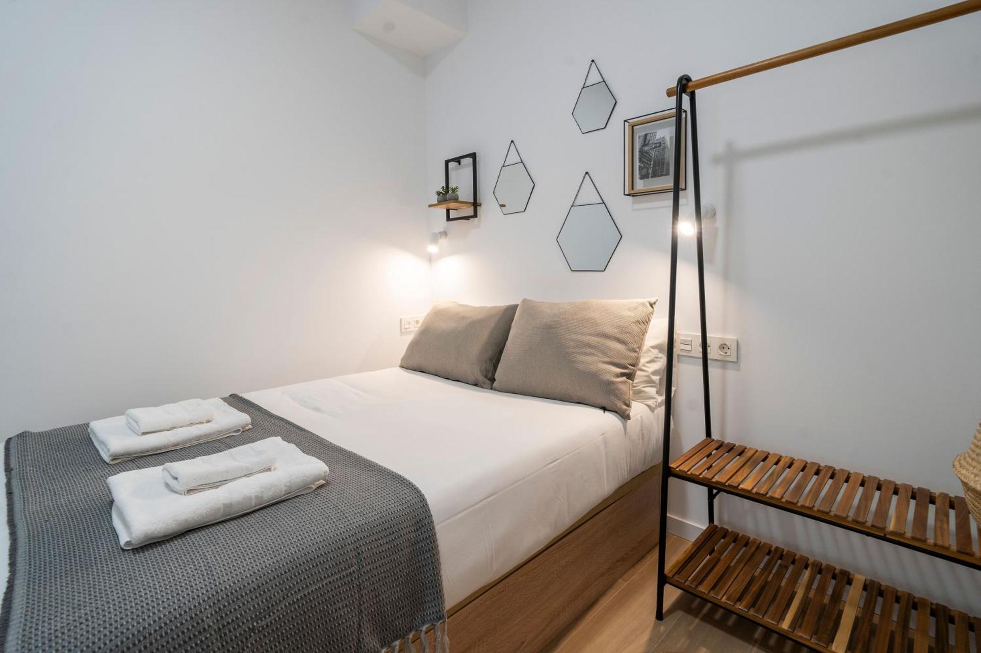 Vlc Host - Ausias March Apartment Валенсия Екстериор снимка